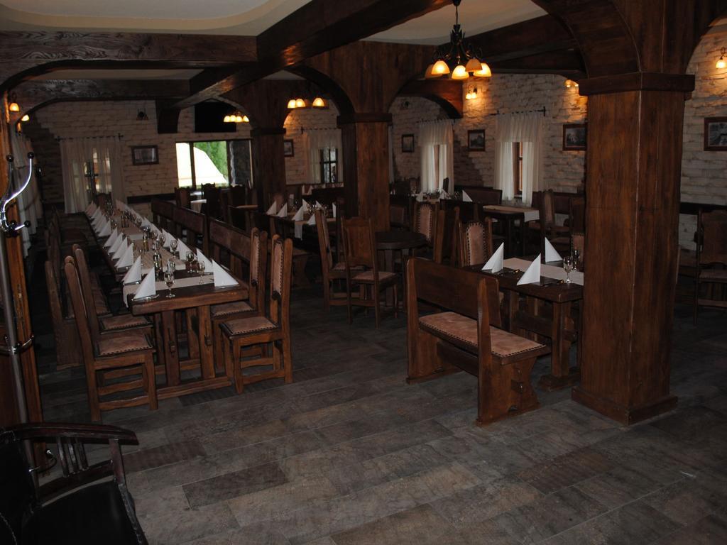 Hotel Gacka Otocac Bagian luar foto